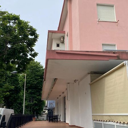 Hotel Piccari Nuova Gestione Rimini Buitenkant foto