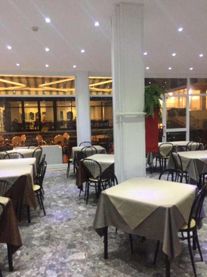 Hotel Piccari Nuova Gestione Rimini Buitenkant foto