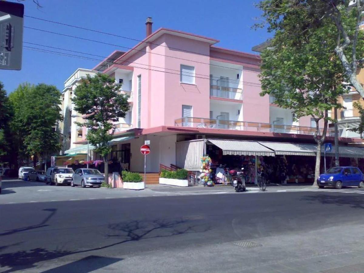 Hotel Piccari Nuova Gestione Rimini Buitenkant foto